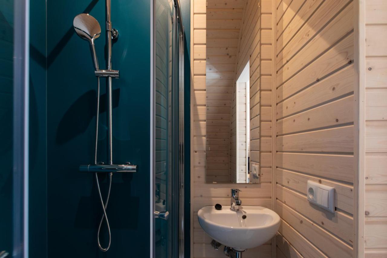 Pod Huisje Met Hottub Dokkum Zewnętrze zdjęcie